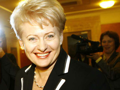 «Το 2014 δεν είναι ρεαλιστικό για την ένταξη της Λιθουανίας στο ευρώ»