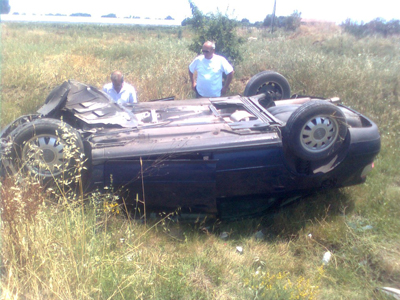 Τρίκαλα: Ανετράπη αυτοκίνητο κάτω από άγνωστες συνθήκες