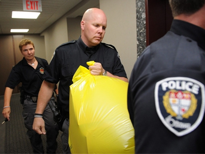 Καναδάς: Στάλθηκαν ανθρώπινα μέλη στο Συντηρητικό Κόμμα