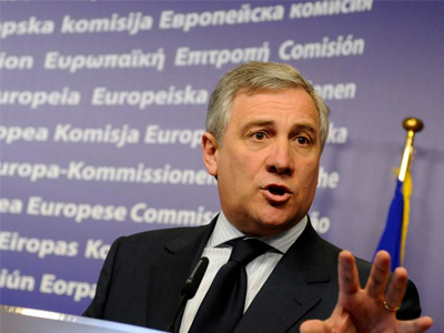 Η Ελλάδα «πρέπει να μείνει στην Ε.Ε. και στο ευρώ»