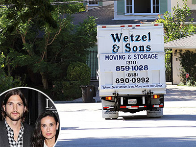 Μετακομίζει ο Κούτσερ από το σπίτι του με τη Μουρ;