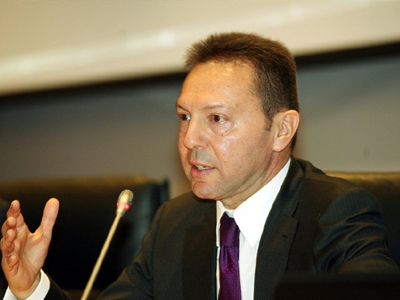 Επαφές Στουρνάρα για την ανακεφαλαιοποίηση των τραπεζών Επαφές Στουρνάρα για την ανακεφαλαιοποίηση των τραπεζών