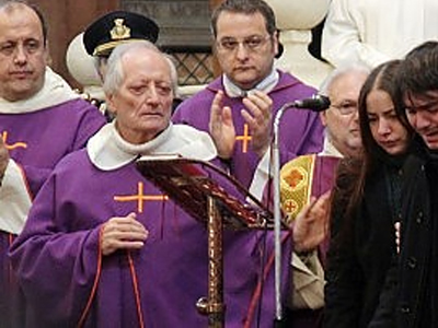 Ιταλία: «Ιερός» πόλεμος για την κηδεία του Ντάλλα