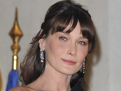 Γέννησε η Κάρλα Μπρούνι