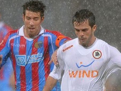 Κατάνια- Ρόμα: Διακόπηκε ο αγώνας στο 70′