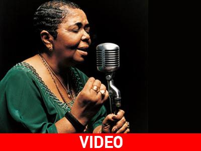 Πέθανε η «ξυπόλυτη ντίβα»