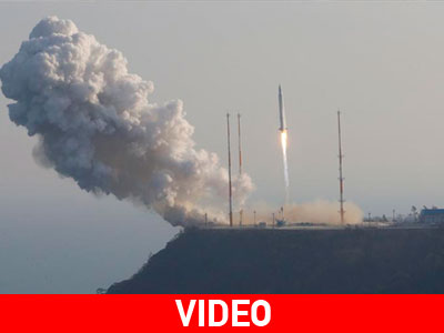 Νότια Κορέα: Εικόνες από την επιτυχή εκτόξευση πυραύλου