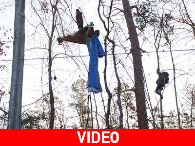 Ακτιβιστές κρεμάστηκαν από τα δέντρα για να εμποδίσουν την επέκταση του Κeystone XL