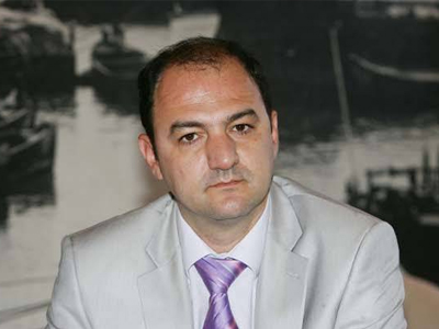 «Το δημόσιο χρέος δεν το δαμάζεις μόνο με λιτότητα ή μόνο με ανάπτυξη»