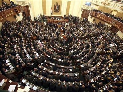 Αίγυπτος: «Παράνομο το κοινοβούλιο της χώρας»