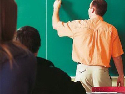 Φτιάχνουν τις βαλίτσες τους για Κύπρο Έλληνες εκπαιδευτικοί