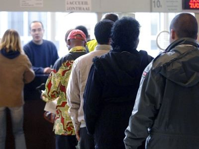 Αυξάνεται ο αριθμός των μεταναστών που επαναπατρίζονται εθελοντικά