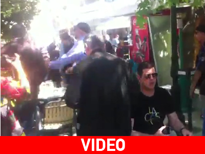 H επίθεση των μελών της Χρυσής Αυγής στον Πέτρο Ευθυμίου H επίθεση των μελών της Χρυσής Αυγής στον Πέτρο Ευθυμίου