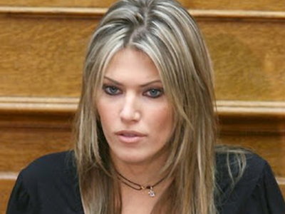 «Η μόνη λύση είναι κυβέρνηση εθνικής σωτηρίας»