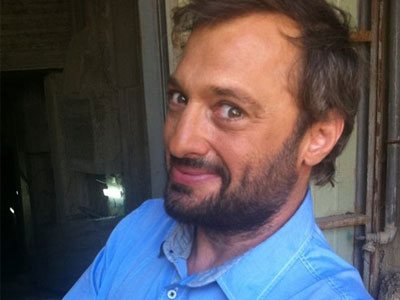 Συμπαρίσταται στους εργαζομένους του ALTER