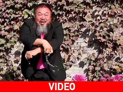 Ο Κινέζος ακτιβιστής Ai Weiwei χορεύει Gangnam style