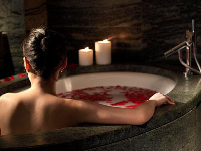 Home spa: Χρειάζεστε βότανα, λουλούδια, και φρούτα!