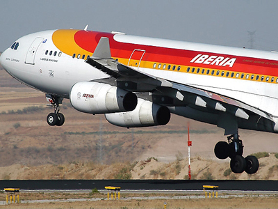 Iberia: Περικοπές κατά 20% στους μισθούς των πιλότων