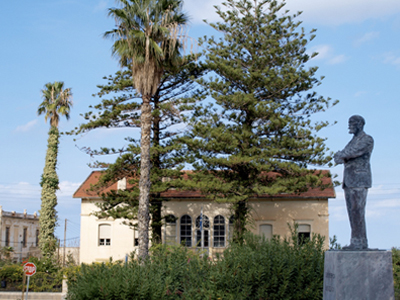 Ενισχύεται η σχέση της Βουλής με το Ίδρυμα Ελ. Βενιζέλος