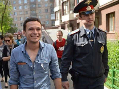 Ρωσία: Καταδικάστηκε σε κράτηση ο ηγέτης της αντιπολίτευσης Ίλια Γιασίν