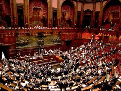 Στη Βουλή το νέο το πακέτο μέτρων λιτότητας