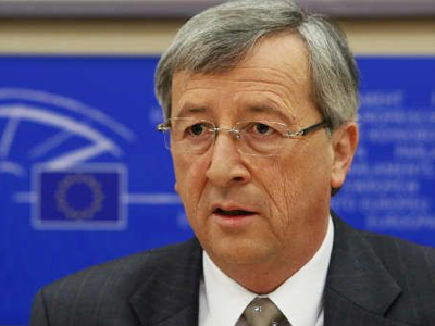 Βέβαιος o Γιούνκερ για την επιτυχία του προγράμματος επαναγοράς ομολόγων