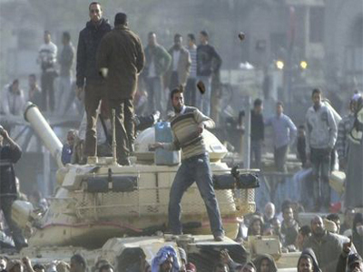 Αίγυπτος: 33 νεκροί και 1500 τραυματίες μέχρι στιγμής…