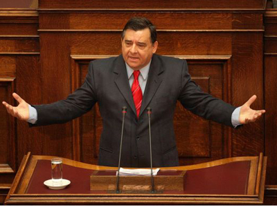 Σκηνοθετικό λάθος Καρατζαφέρη