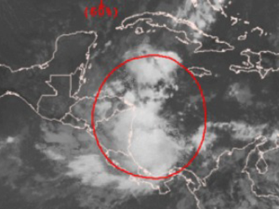 Η καταιγίδα Ρίνα μετατράπηκε σε κυκλώνα και απειλεί το Μεξικό