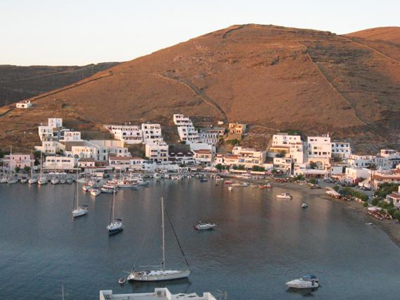 Κύθνος: Βρέθηκε νεκρός άνδρας στο λιμάνι