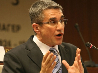 Εμμένει στη θέση του για την ΕΛΣΤΑΤ ο Λοβέρδος