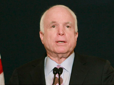 Τζ. Μακέιν: Κάλεσε τον κόσμο να βοηθήσει τον λαό της Συρίας