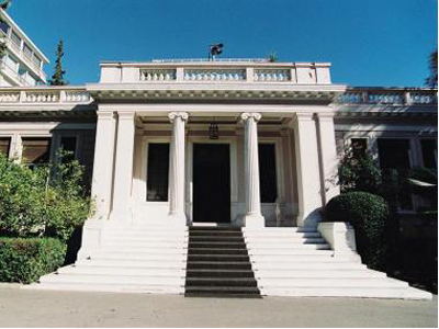 Με εξωκοινοβουλευτικά στελέχη η ΝΔ στην κυβέρνηση