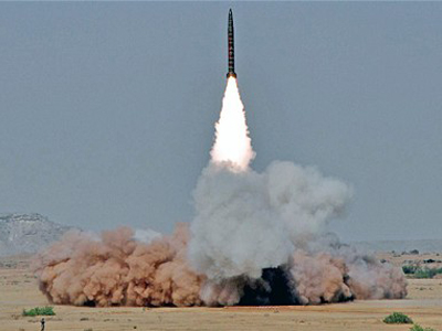 Β. Κορέα: Πυραυλική δοκιμή ανήμερα του θανάτου του ηγέτη της