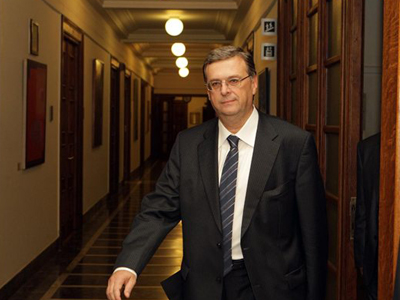 Συνάντηση Μουρμούρα με κλιμάκιο της τρόικα