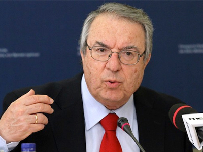 Συναντήσεις Μπαμπινιώτη- εκπαιδευτικών για την αξιολόγηση