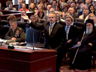 Ολοκληρώθηκε η Νέα Δίκη του Σωκράτη- Ισοψηφία- Δεν καταδικάζεται ο Σωκράτης Ολοκληρώθηκε η Νέα Δίκη του Σωκράτη- Ισοψηφία- Δεν καταδικάζεται ο Σωκράτης