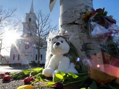 Σε άλλο σχολείο θα συνεχίσουν τα παιδιά που επέζησαν από το μακελειό στο Νιουτάουν