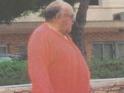 Το μπουρνούζι του Πάγκαλου, τα tweets και η απάντηση του Άδωνι