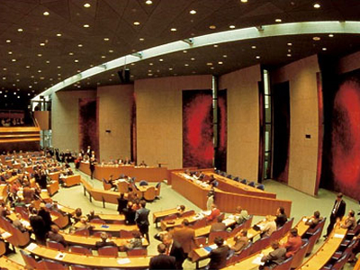 Ολλανδία: Το δημοψήφισμα ανέβαλε την έγκριση των αποφάσεων της 27ης Οκτωβρίου