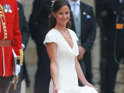 Το γαμήλιο φόρεμα της Πίππα στο εμπόριο!