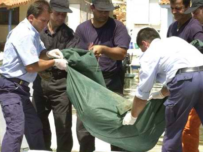 Βρέθηκε νεκρός έξω από το σπίτι του