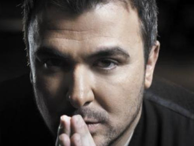 Στο Νο1 των airplay charts «Τα Σάββατα» του Αντώνη Ρέμου Στο Νο1 των airplay charts «Τα Σάββατα» του Αντώνη Ρέμου