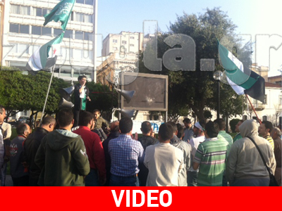 Συγκέντρωση Σύρων στην πλατεία Κλαυθμώνος