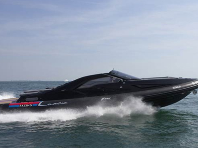 Ακυβέρνητο σκάφος στην Κυλλήνη λόγω μηχανικής βλάβης