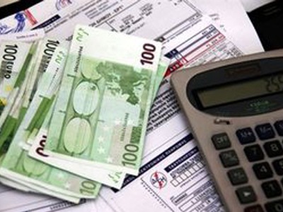 ΥΠΟΙΚ: Σύσκεψη για το τέλος ακινήτων