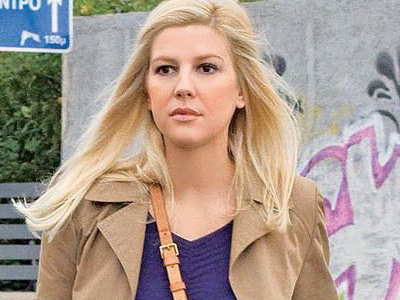 Για ψώνια στον όγδοο μήνα της εγκυμοσύνης της