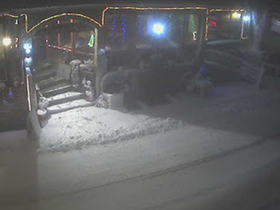 Ντύθηκαν στα λευκά τα Χάνια Πηλίου