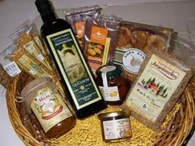 Παραδοσιακά προϊόντα δοκίμασαν επισκέπτες το Πάσχα στην Ηλεία