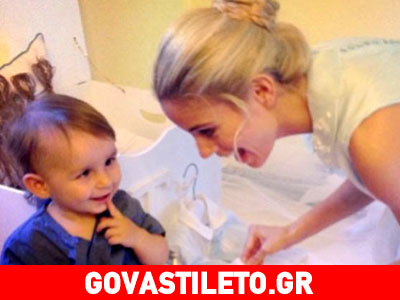 Η Δούκισσα Νομικού νονά για πρώτη φορά